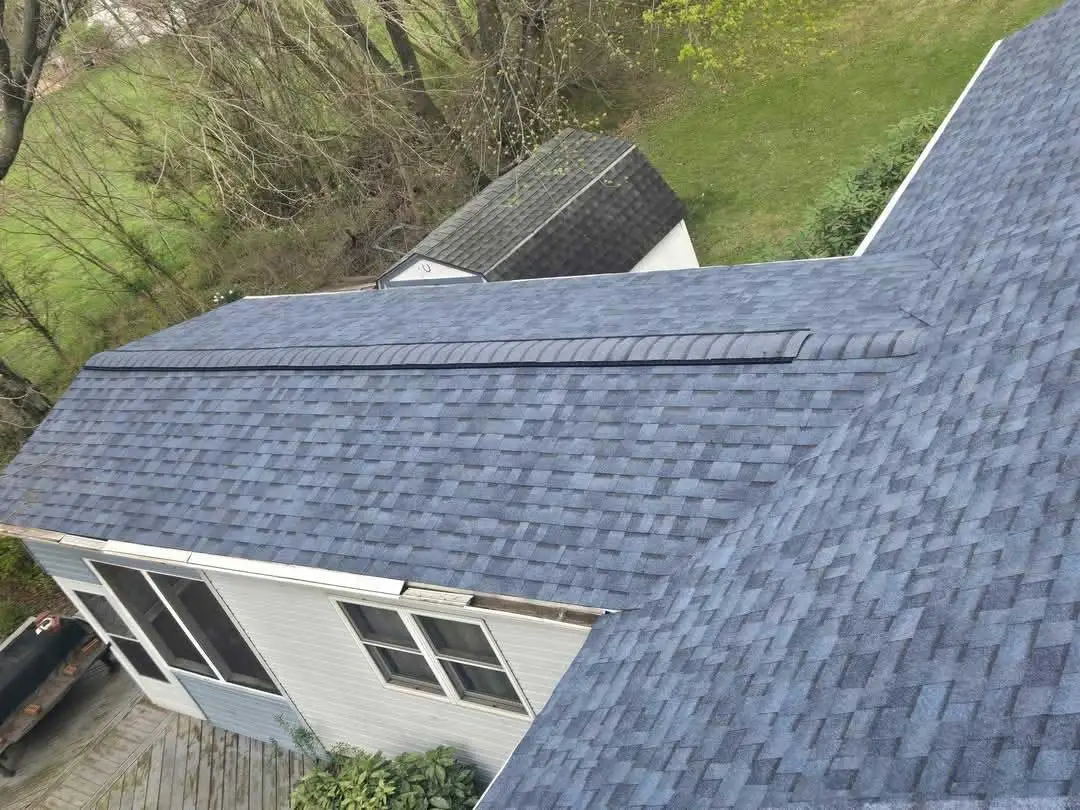 testimonials-slider-section-image